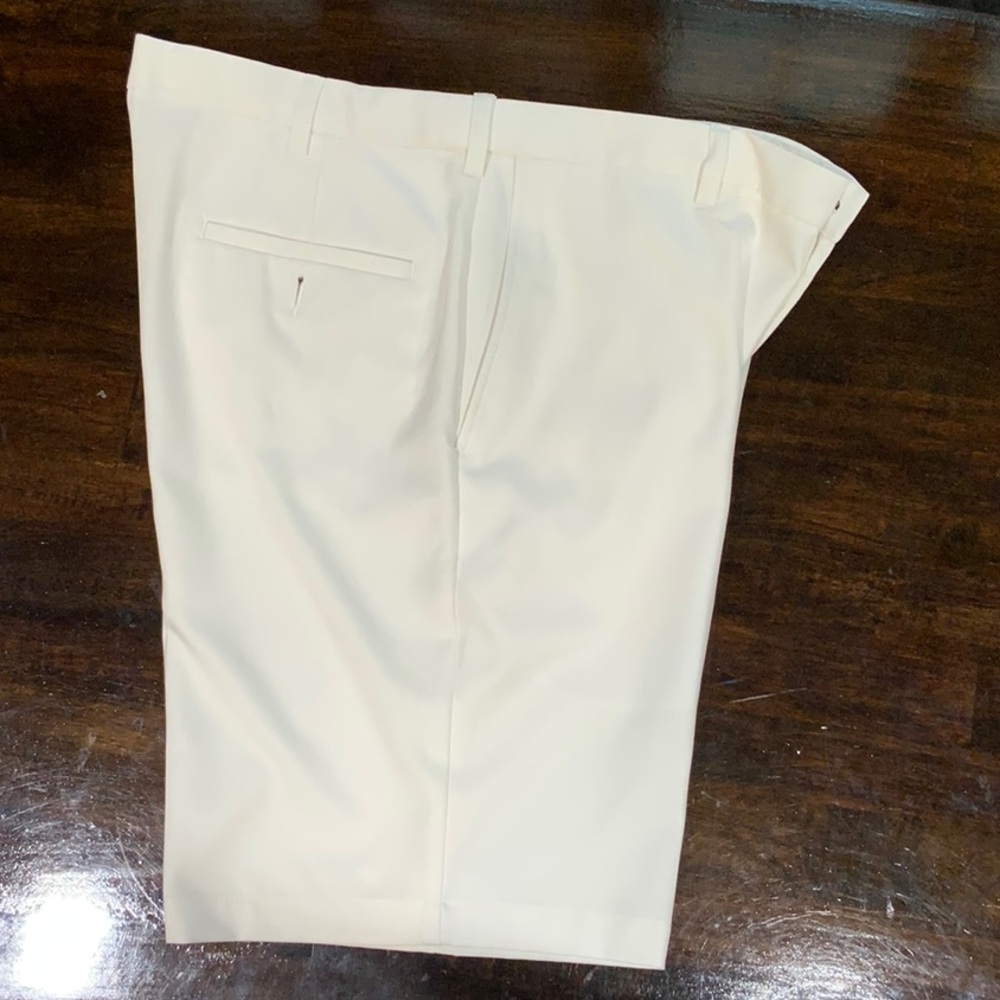 Men's Classic Tan Flat Front Shorts